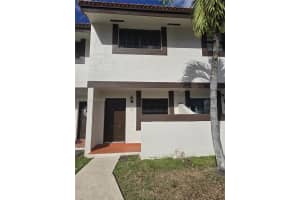 13215 Sw 57th Ter 20-6, Miami