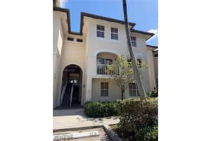 11401 Nw 89th St 204, Doral