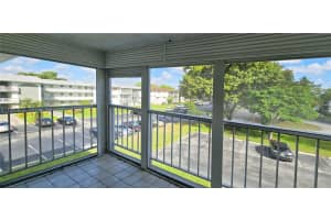 1201 Hillcrest Ct 302, Hollywood