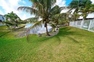 16334 Sw 57th St, Miami