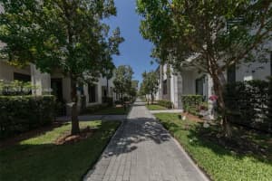 4315 Nw 81st Ct, Doral
