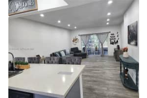 7605 Nw 4th Pl 206, Margate