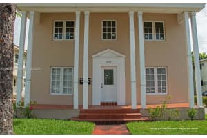 233 Madeira Ave 1, Coral Gables