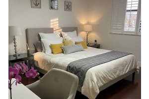 2450 Ne 135th St 103, North Miami