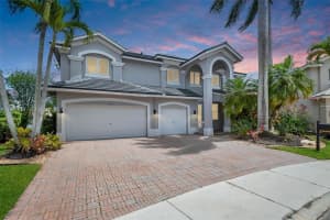 2354 Quail Roost Dr, Weston