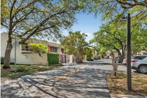 10406 Sw 76th St, Miami