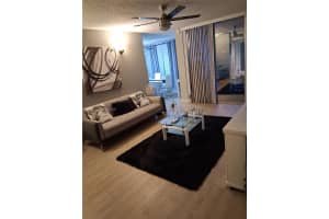 9450 Live Oak Pl 408, Davie