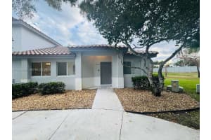 20874 Nw 2nd St, Pembroke Pines