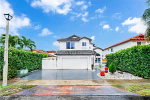 14716 Sw 111th Ter, Miami