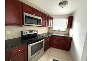 1780 79th St Cswy C214, North Bay Village