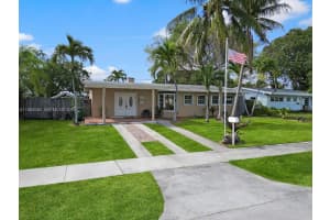 9365 Jamaica Dr, Cutler Bay