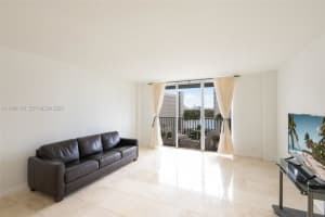 1001 91st St 701, Bay Harbor Islands