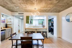 201 Nw 7th St 307, Miami