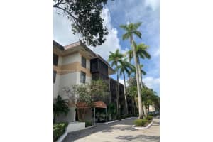 5550 Nw 44th St 404b, Lauderhill