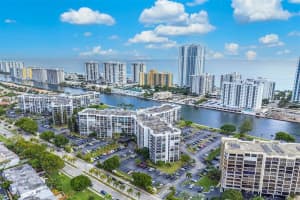800 Parkview Drive 527, Hallandale Beach 800 Parkview Drive 527, Hallandale Beach