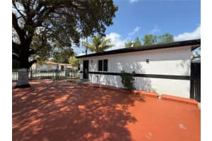 3815 Nw 13th Ave 3815, Miami