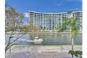 3245 Ne 184th St 13305, Aventura 3245 Ne 184th St 13305, Aventura