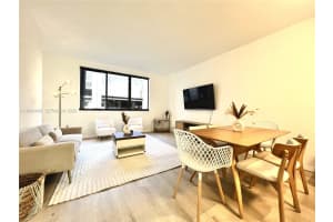 540 Brickell Key Dr 202, Miami