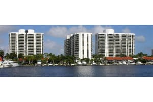 3610 Yacht Club Dr 1002, Aventura