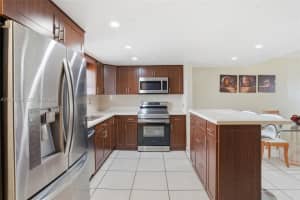 210 Nw 87th Ave L206, Miami