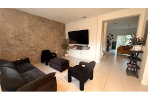 12383 Nw 23rd Ct, Miami