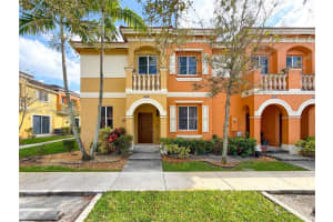 8920 Sw 18th St, Miramar