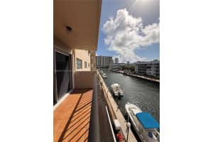 3860 Ne 170th St 304, North Miami Beach