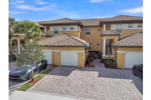 8200 Nw 128th Ln 40b, Parkland