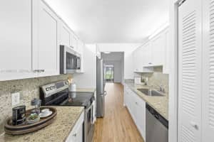 1401 Sw 128th Ter 103h, Pembroke Pines