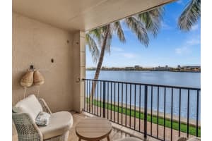 17150 N Bay Rd 2205, Sunny Isles Beach