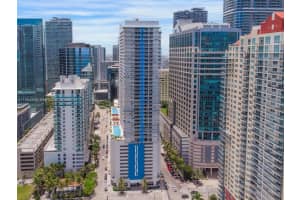 1200 Brickell Bay Dr 2618, Miami