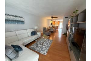 630 Layne Blvd 215, Hallandale Beach