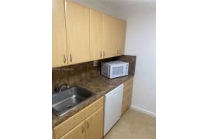 7201 Miami Lakes Dr B14, Miami Lakes