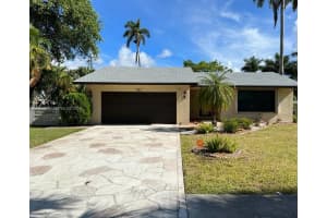 633 Ne 2nd St, Dania Beach