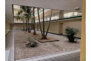 8321 Nw 7th St 1-307, Miami