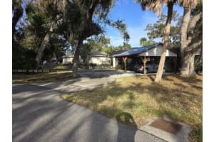 3661 Bernice Ln, Sarasota