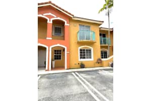7255 Nw 173rd Dr 803-8, Hialeah
