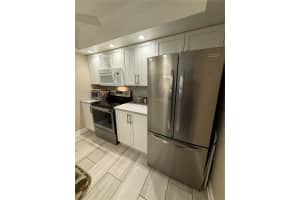 608 Waterside Dr 608, Hypoluxo