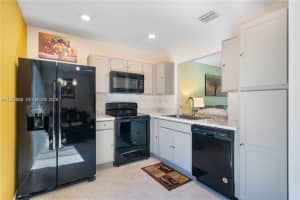 495 Ne 5th Ln, Florida City