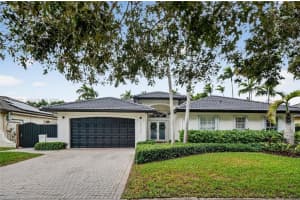 10102 Sw 158th Ct, Miami