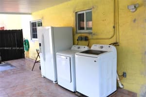 10101 W Okeechobee Rd 12101, Hialeah Gardens