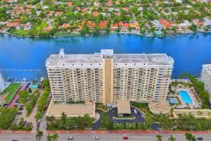 5600 Collins Ave 17v, Miami Beach