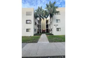 8025 Sw 107th Ave 118, Miami