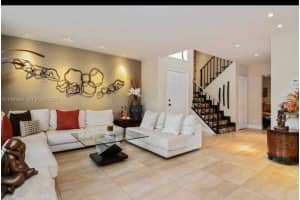 2991 Lakewood Ln 329, Hollywood