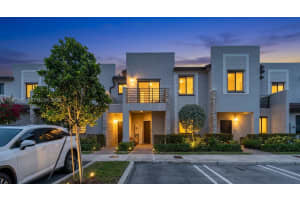 21068 Ne 8th Ave, Miami