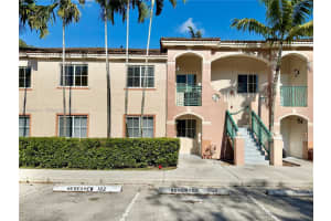 2251 Nw 77th Way 102, Pembroke Pines