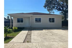 10990 Sw 217th Ter, Miami