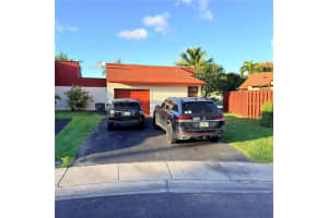 10025 Sw 16th St, Pembroke Pines