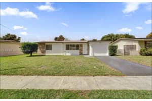 5023 Sw 93rd Ave, Cooper City