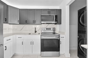 1443 Nw 34th St 1443, Miami